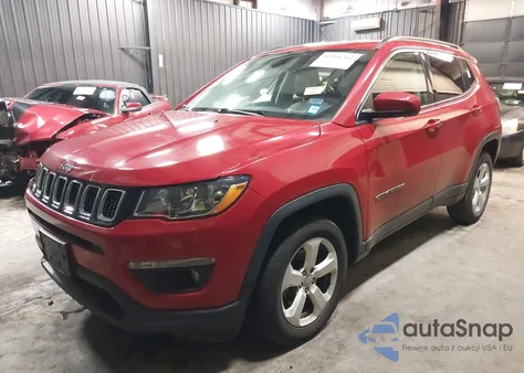 2018 Jeep Compass Latitude 4X4 z USA, uszkodzony, nr VIN 3C4NJDBB7JT114185